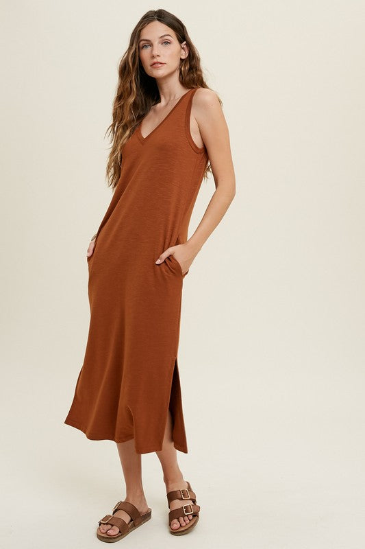 French Terry Midi Dress with Side Slits in Gucci. Midi Terry makes a great addition to your warm climate weather wardrobe. SIDE POCKETS Fabric Content: 60% POLYESTER, 35% RAYON, 5% SPANDEX