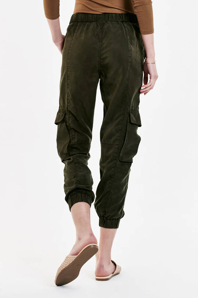 Super High Rise Ankle Cargo Pant in Olive Green
