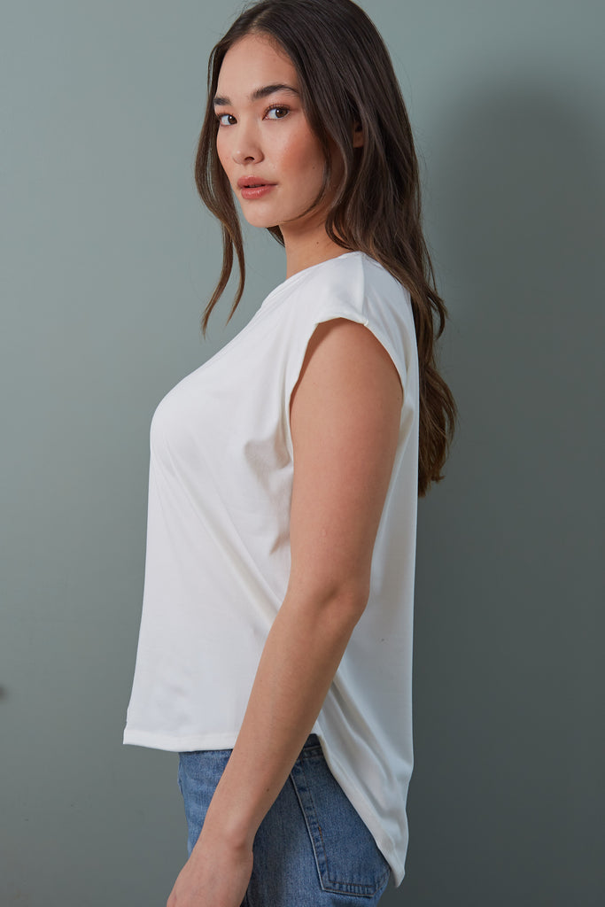 Lizza short sleeve tee in ivory color