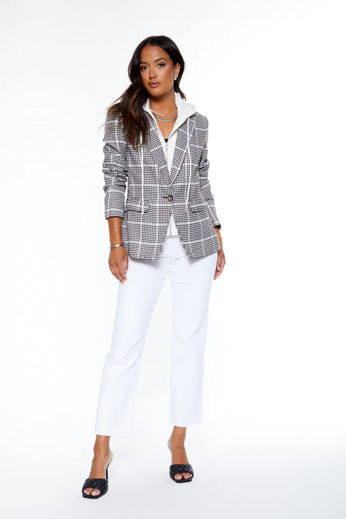 Women's Hooded Blazer. Hooded Helen Blazer in Houndstooth and White. - Removable Denim insert - Fitted - Double collared neck - Long sleeves - Denim Button front & Blazer snap button - Front pockets. Fabric Content: - Shell: 84% cotton 16% viscose, trim fabric: 100% cotton, lining: 100% polyester